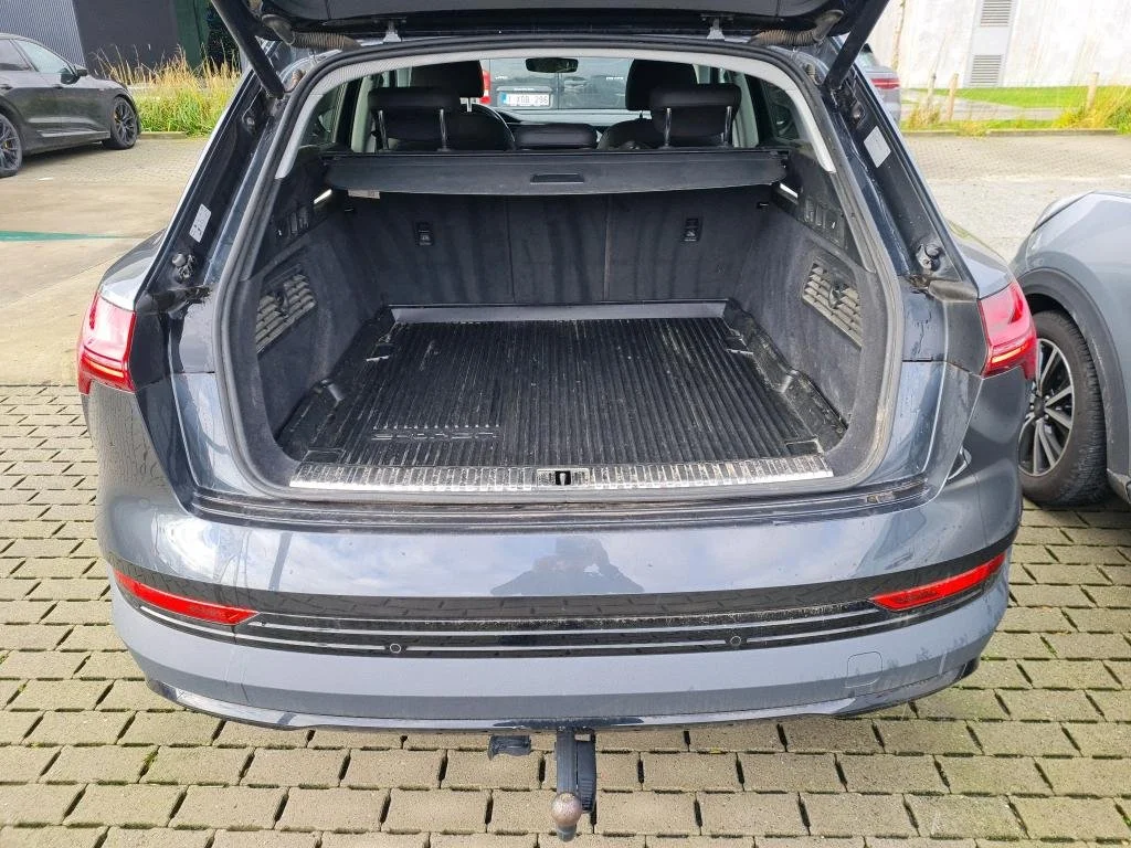 Audi E-Tron 50 - Quattro - Electric - Automatic - 313 hp - 95.360 km