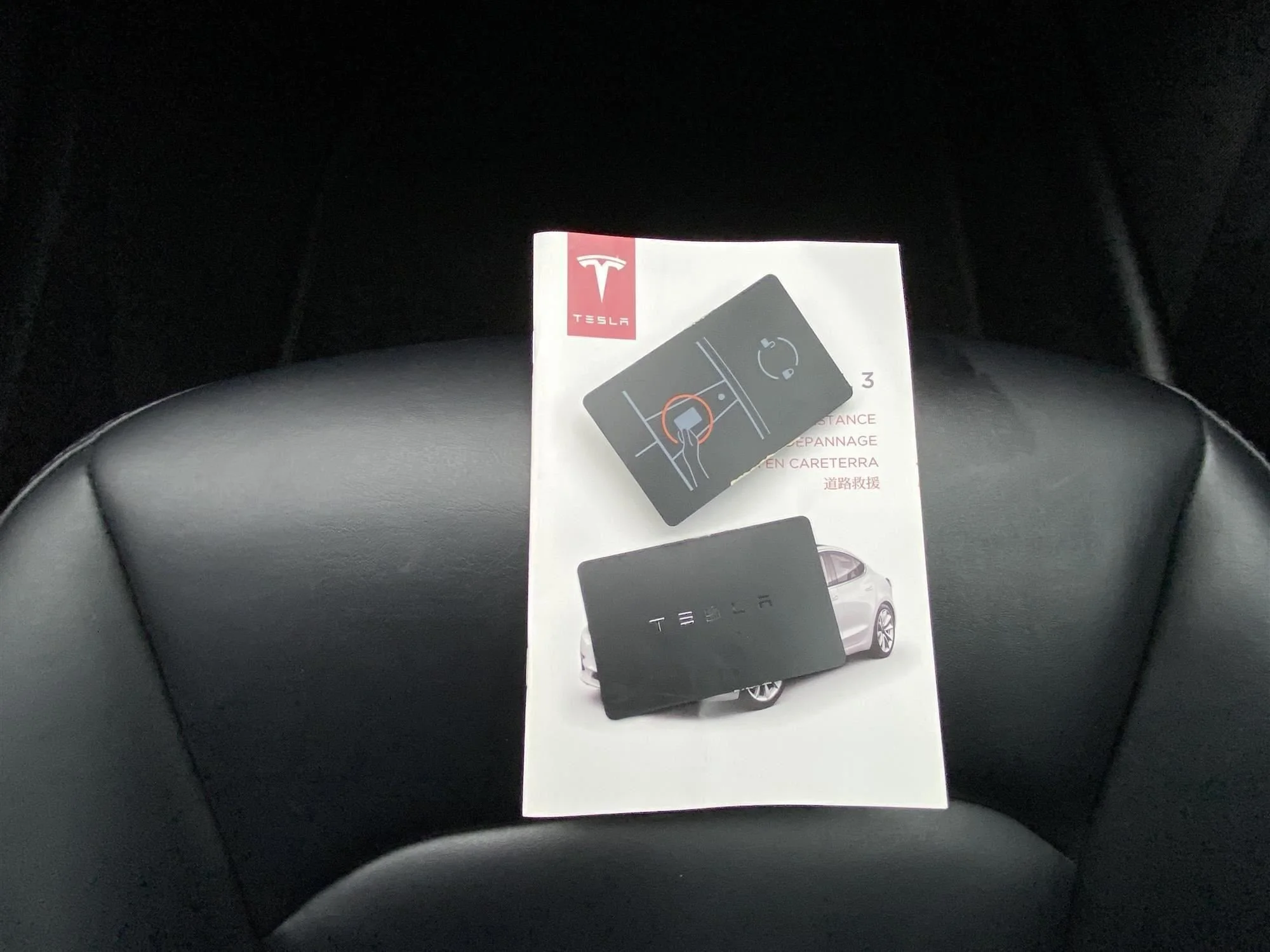Tesla Model 3 60 kWh - Electric - Automatic - 238 hp - 139.927 km