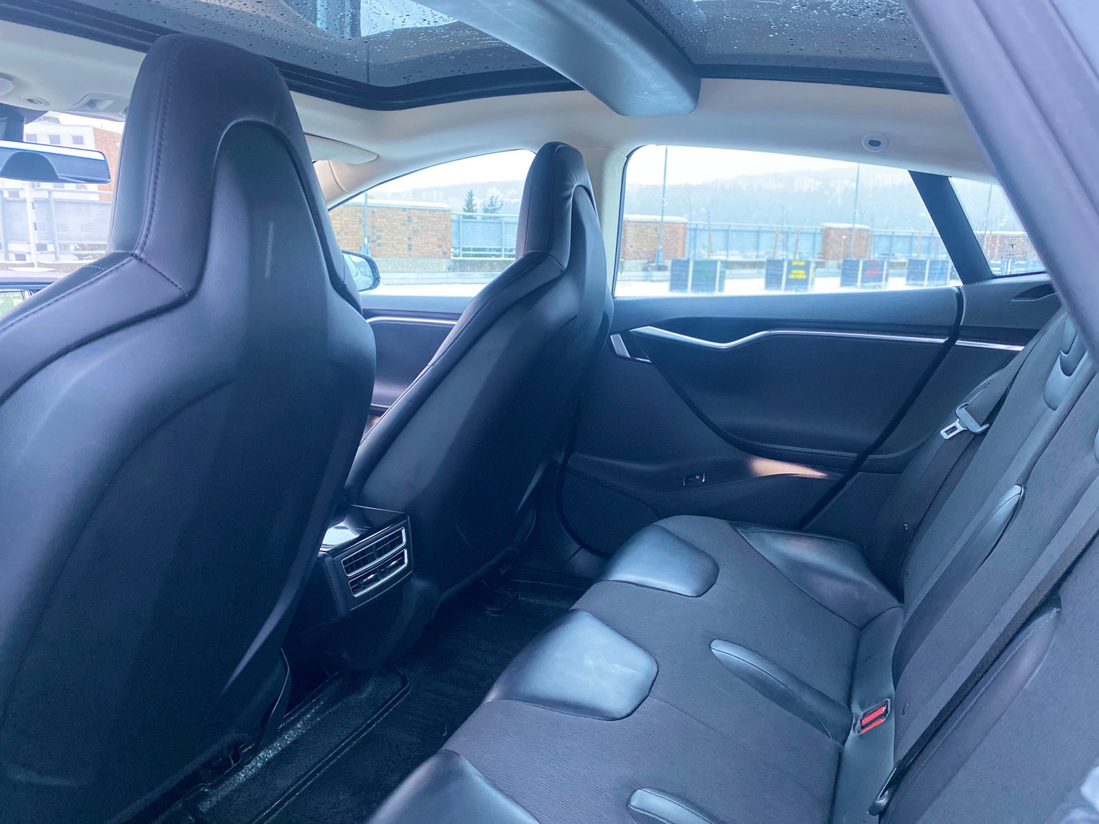 2013 Tesla Model S