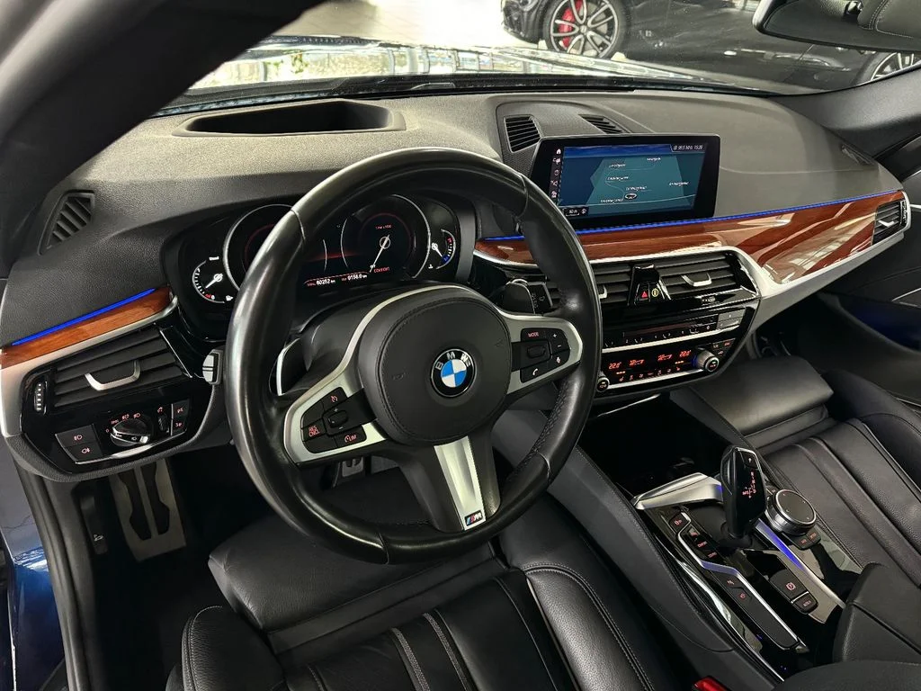520d M Sport Panorama 360° HUD H/K Komfort Alarm