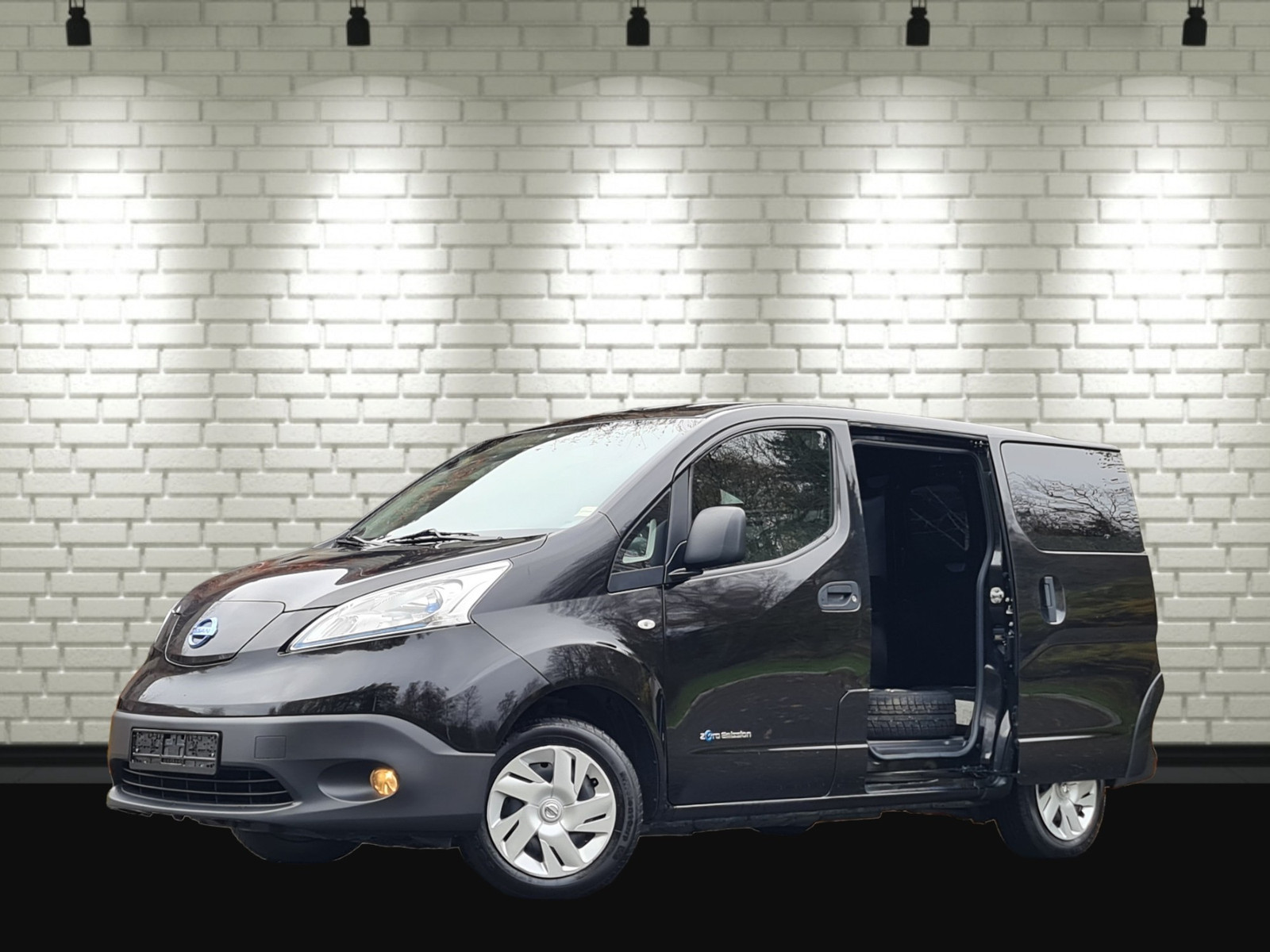 2017 Nissan e-NV