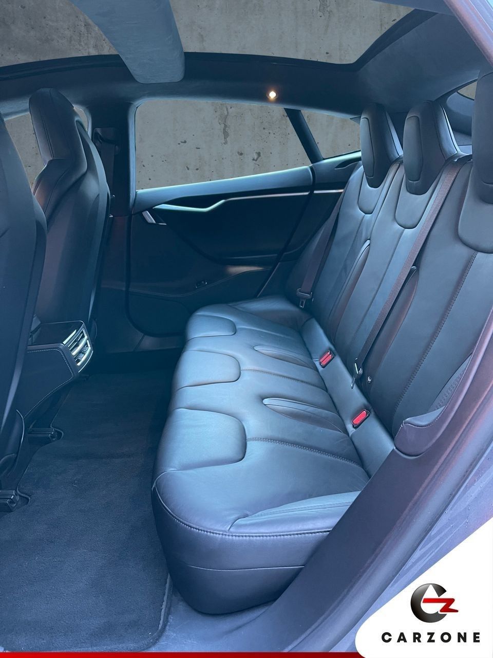 2015 Tesla Model S