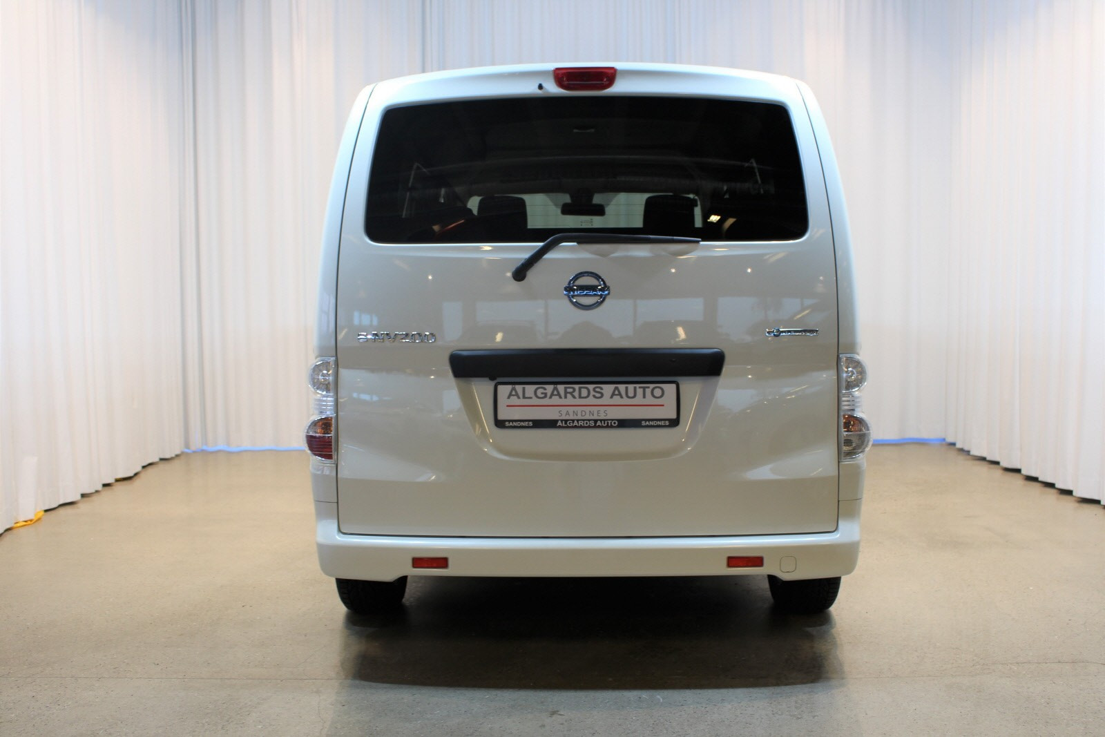 2016 Nissan e-NV
