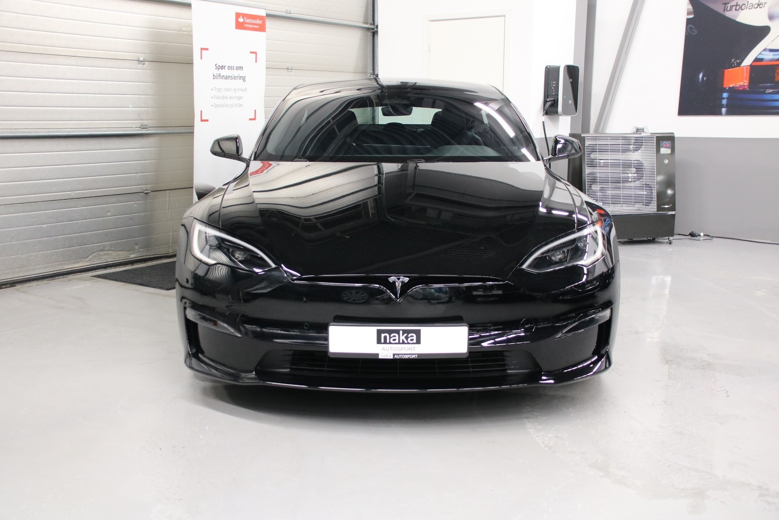 2022 Tesla Model S PLAID