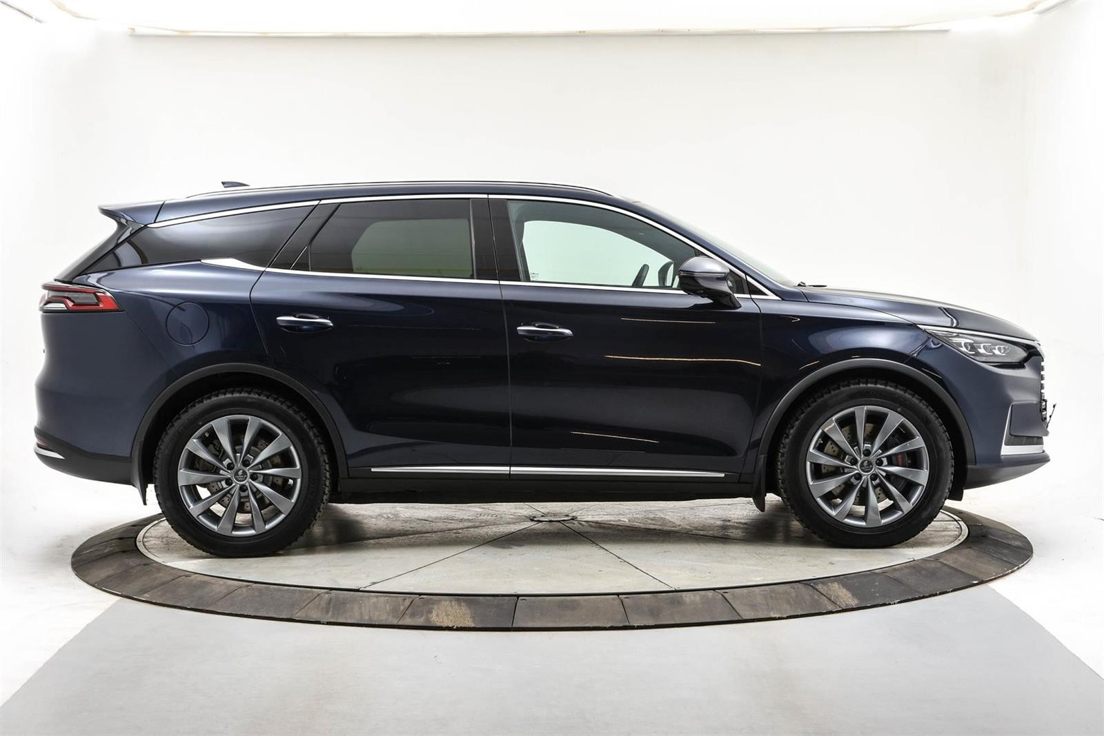 2021 BYD Tang