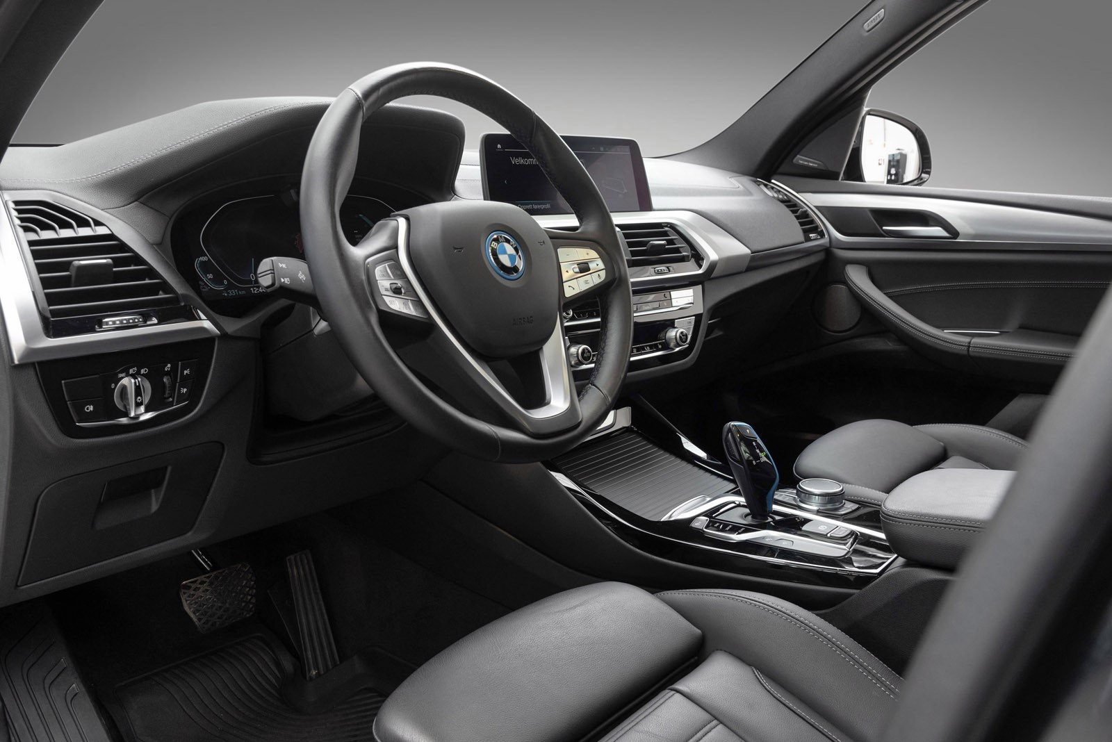 2021 BMW iX3