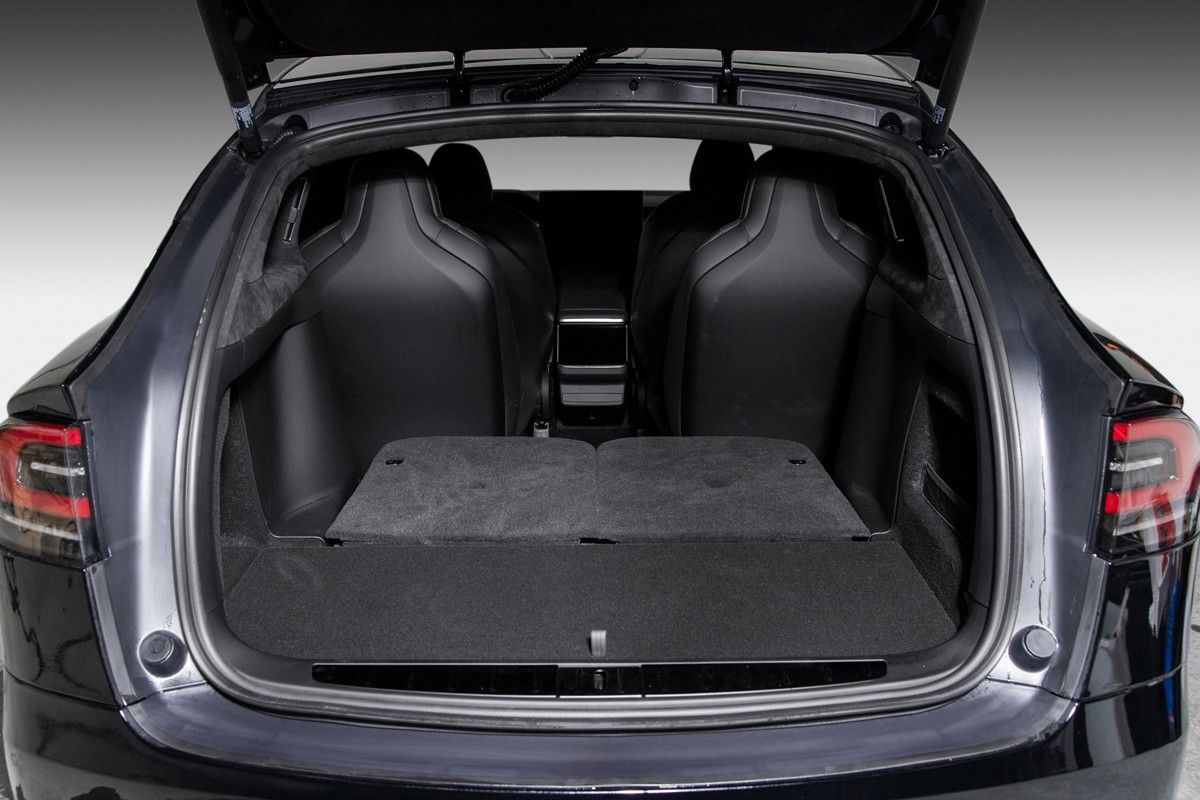 2022 Tesla Model X PLAID