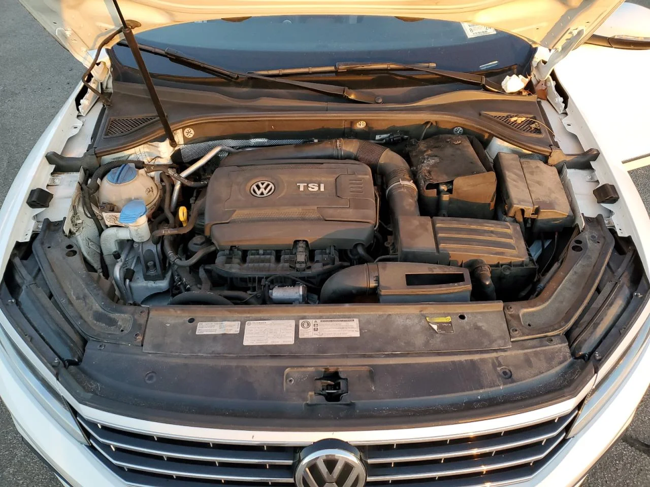 VOLKSWAGEN PASSAT SE 2017