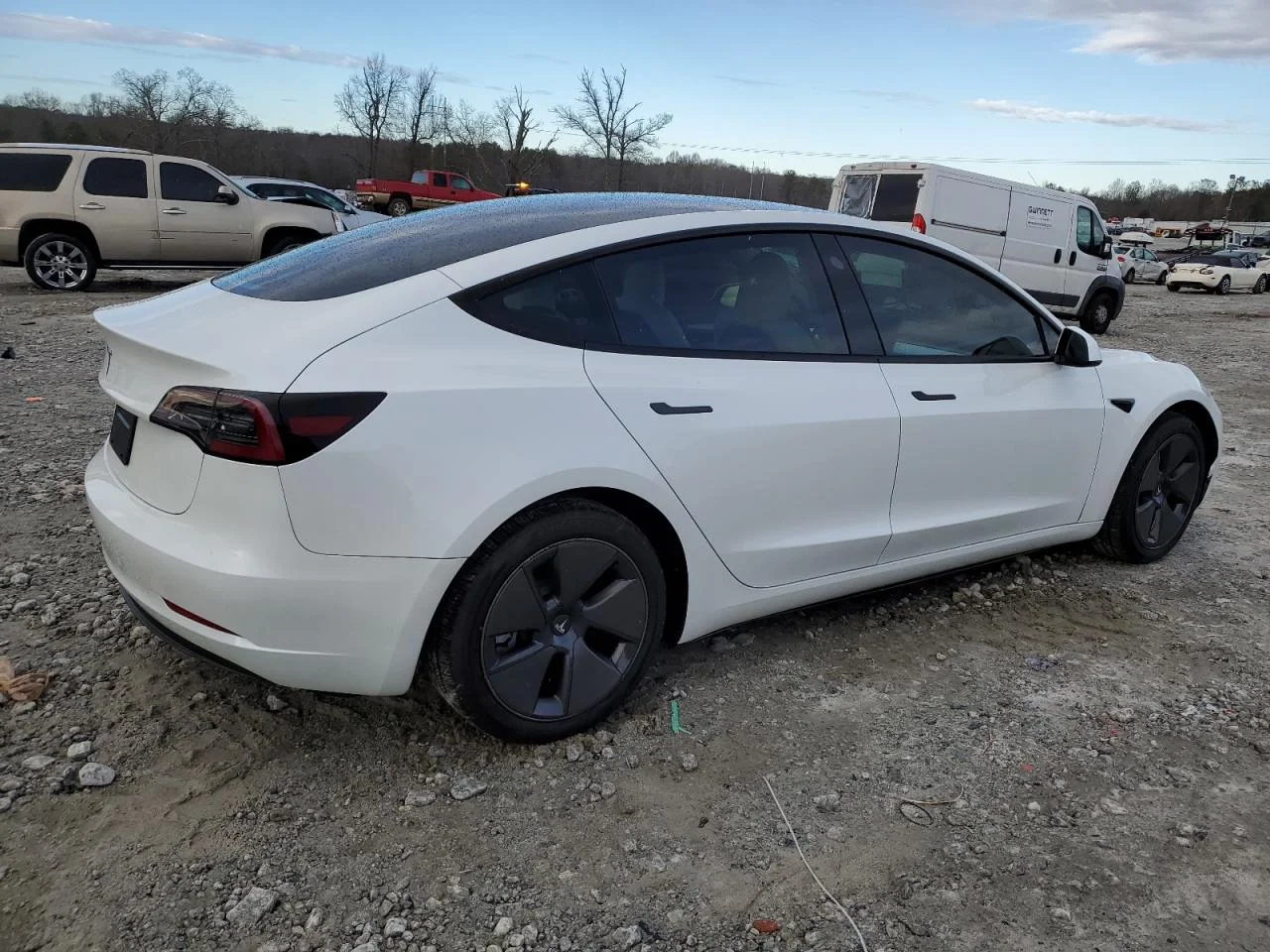 TESLA MODEL 3 2023