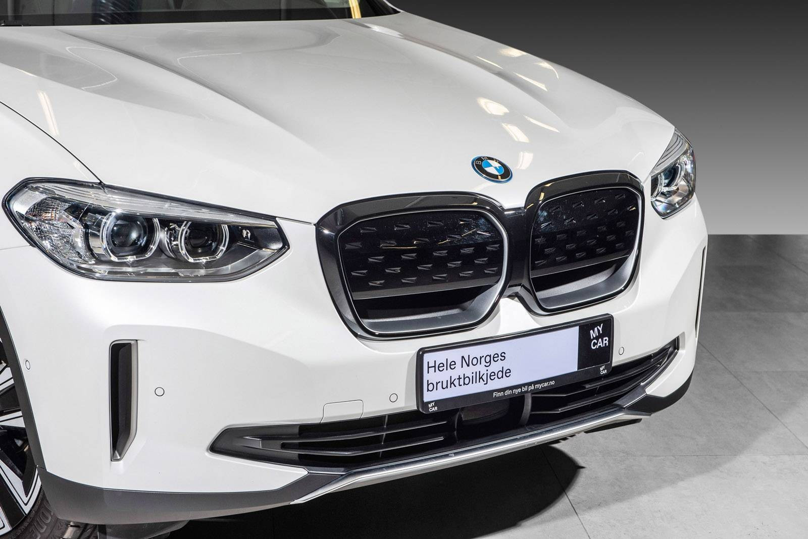 2021 BMW iX3