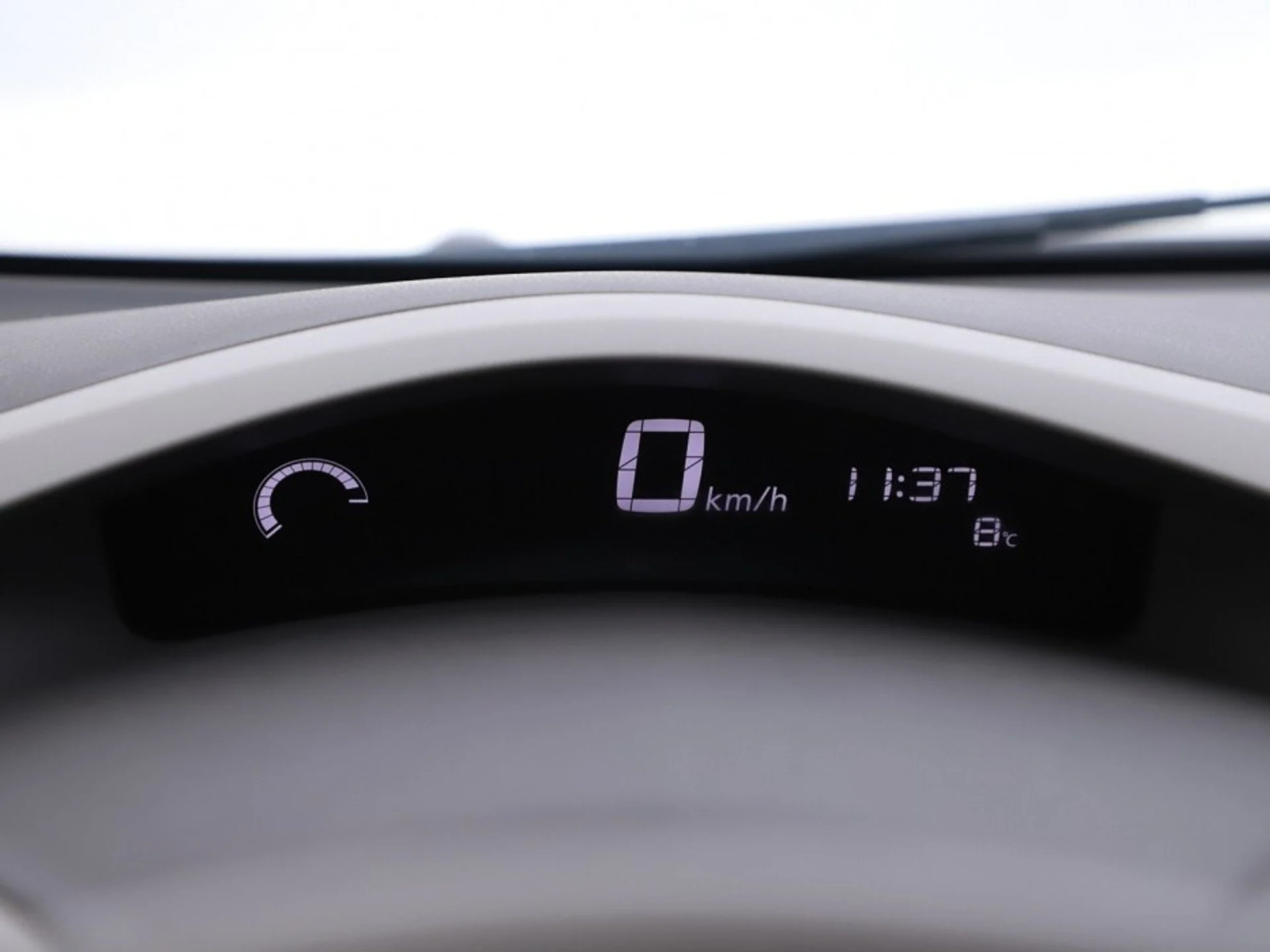 Nissan Leaf 24 kWh - Electric - Automatic - 109 hp - 100.106 km