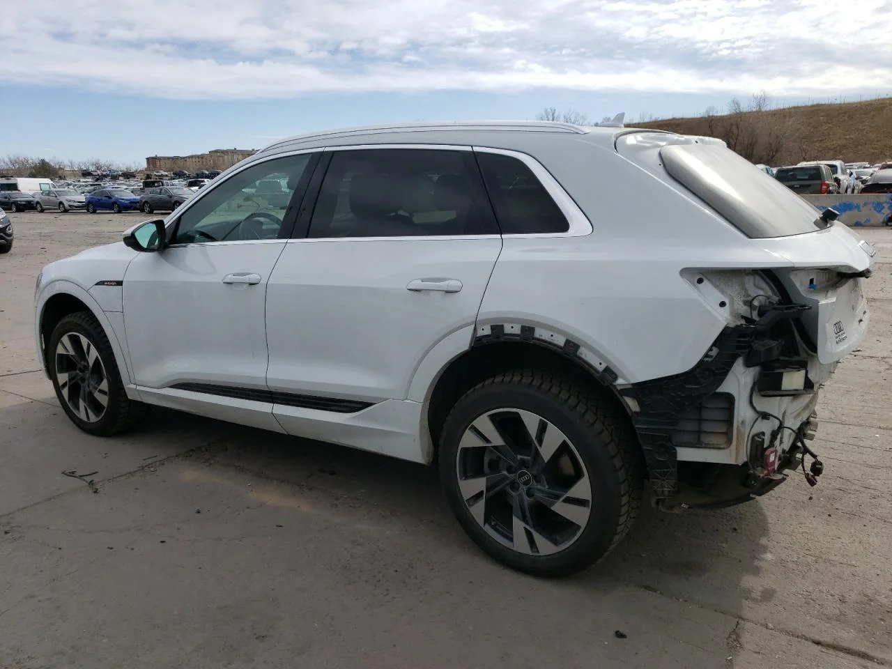 2022 AUDI E-TRON PREMIUM