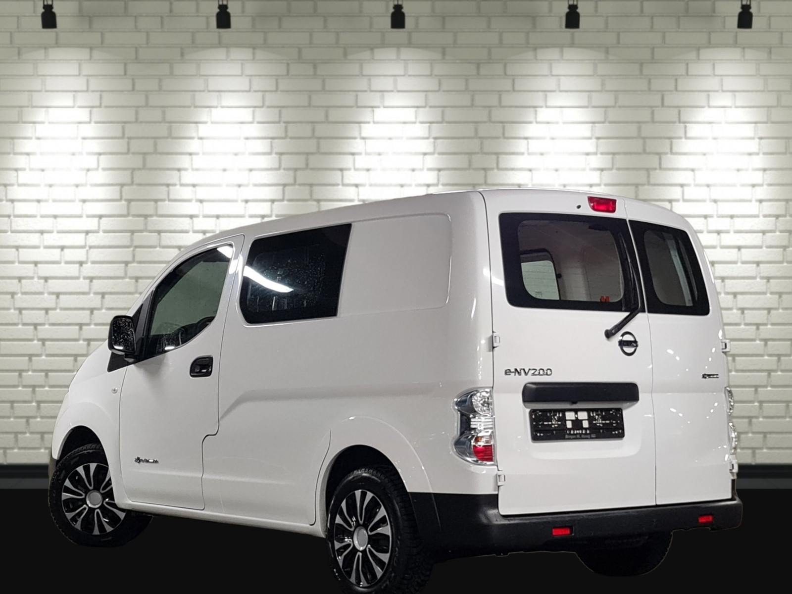 2017 Nissan e-NV