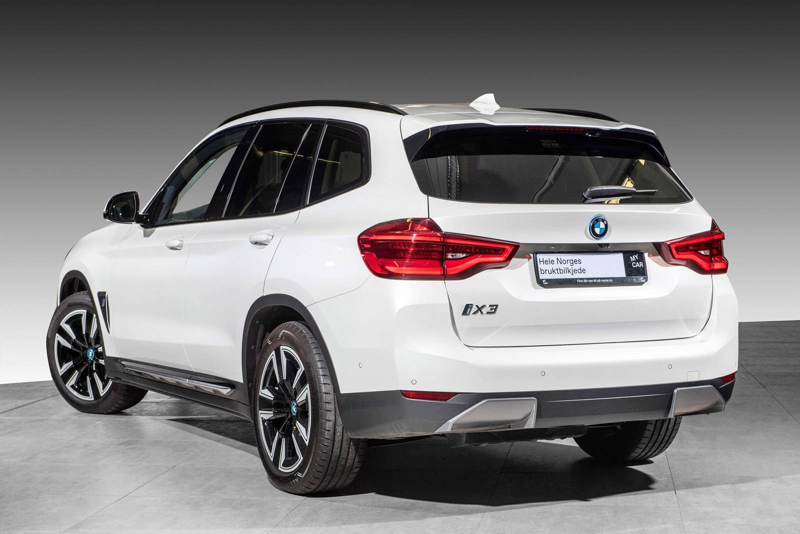 2021 BMW iX3