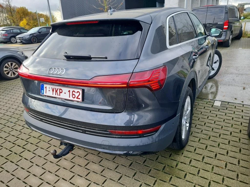 Audi E-Tron 50 - Quattro - Electric - Automatic - 313 hp - 95.360 km