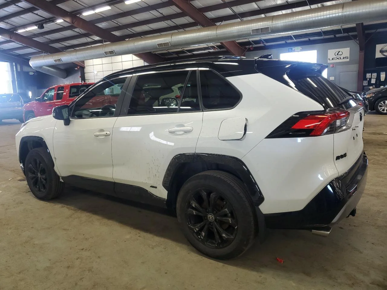 2022 TOYOTA RAV4 XSE