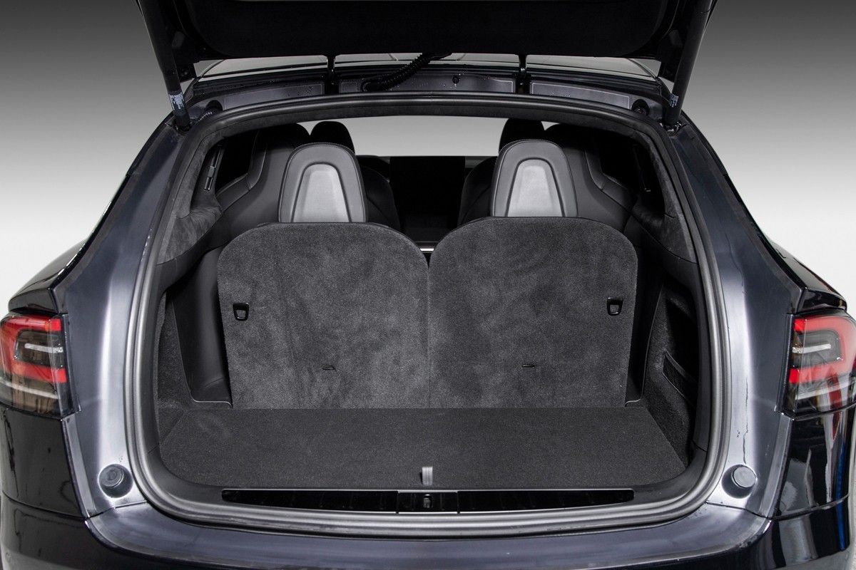 2022 Tesla Model X PLAID
