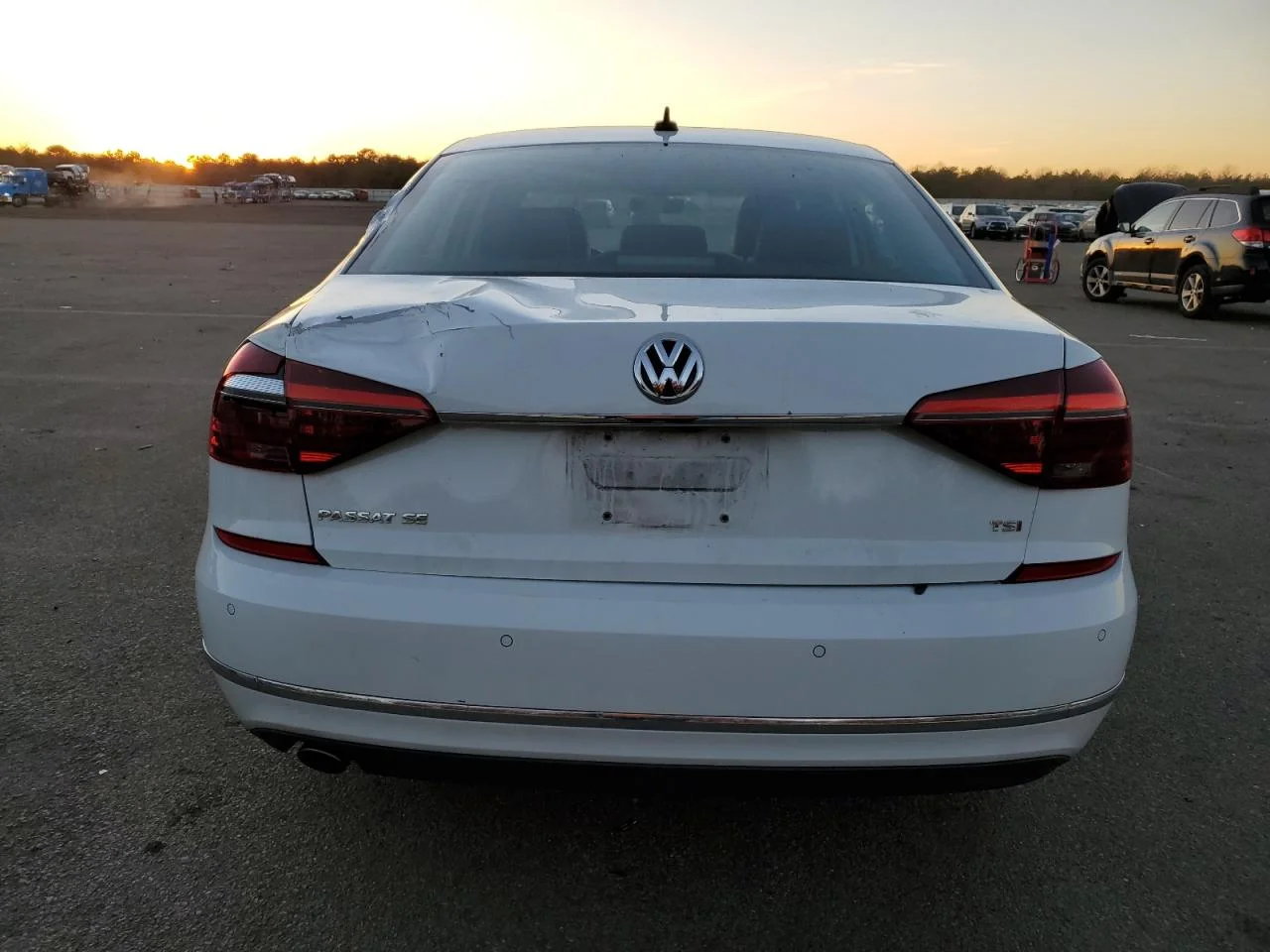 VOLKSWAGEN PASSAT SE 2017