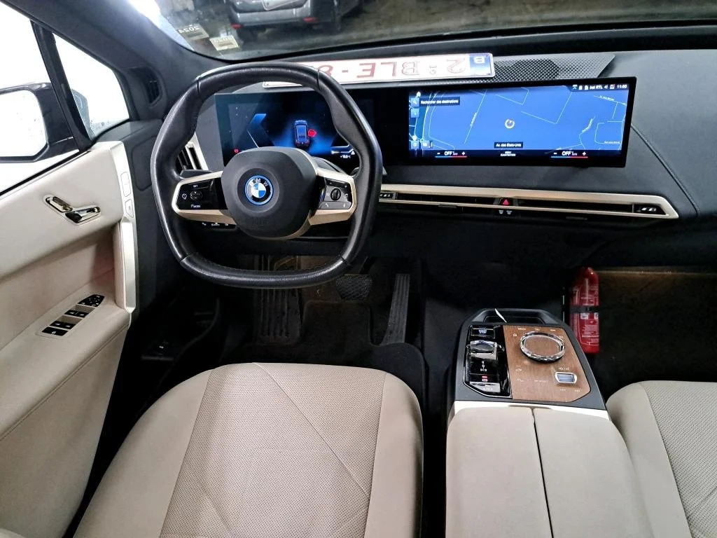 BMW iX - xDrive - Electric - Automatic - 326 hp - 118.966 km