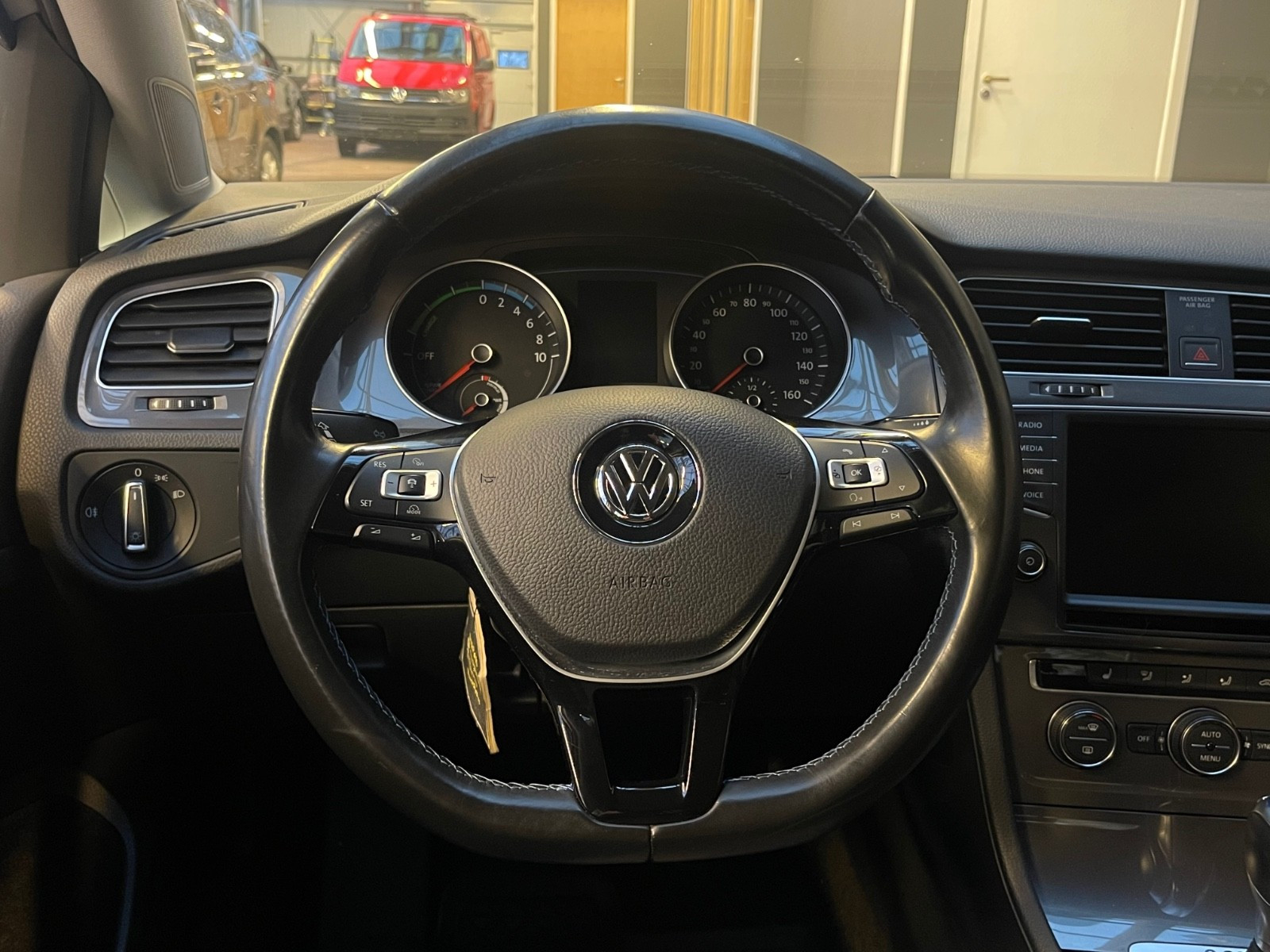 2016 Volkswagen e-Golf