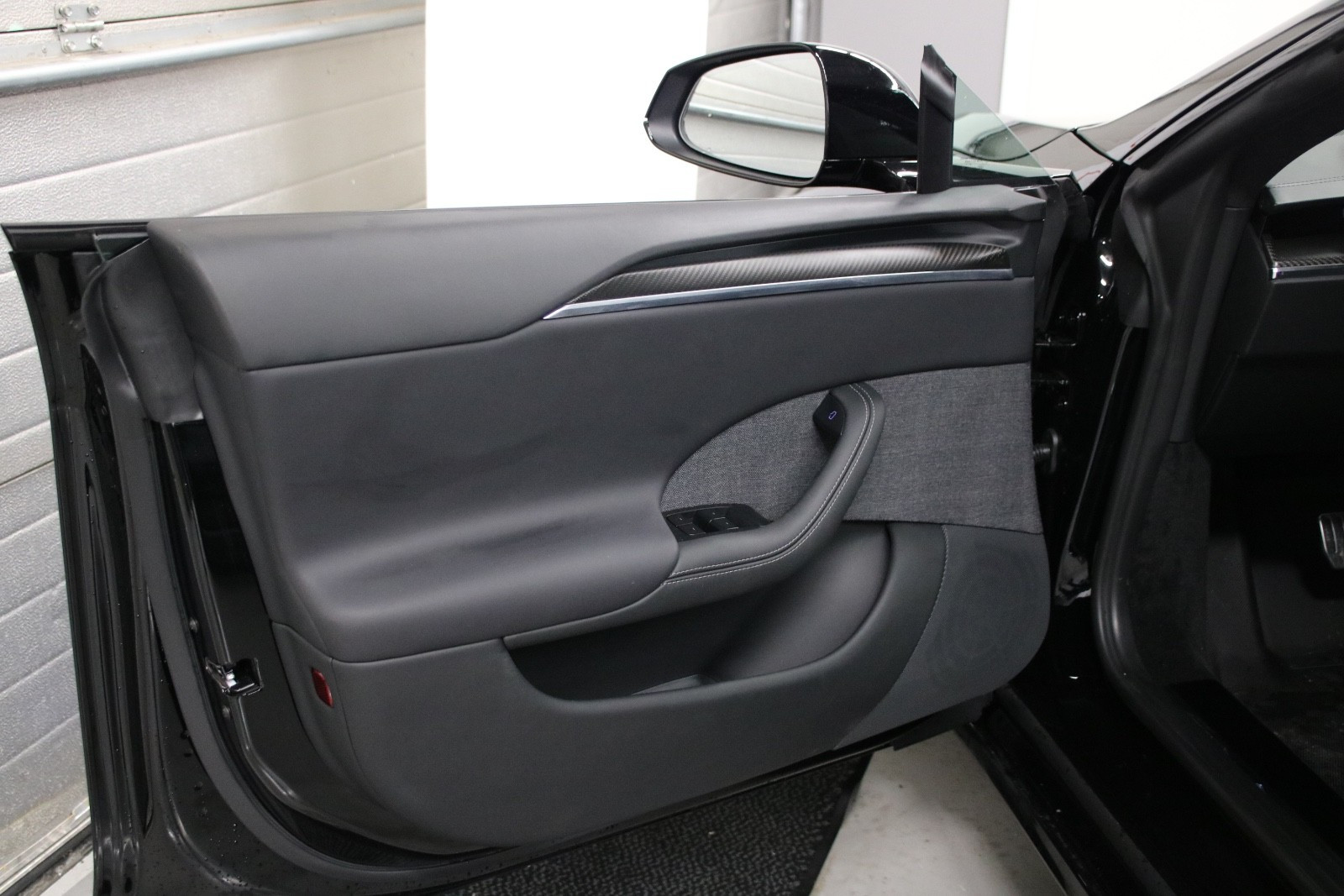 2022 Tesla Model S PLAID