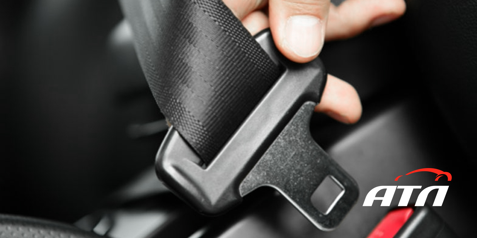 Как почистить ремни безопасности?