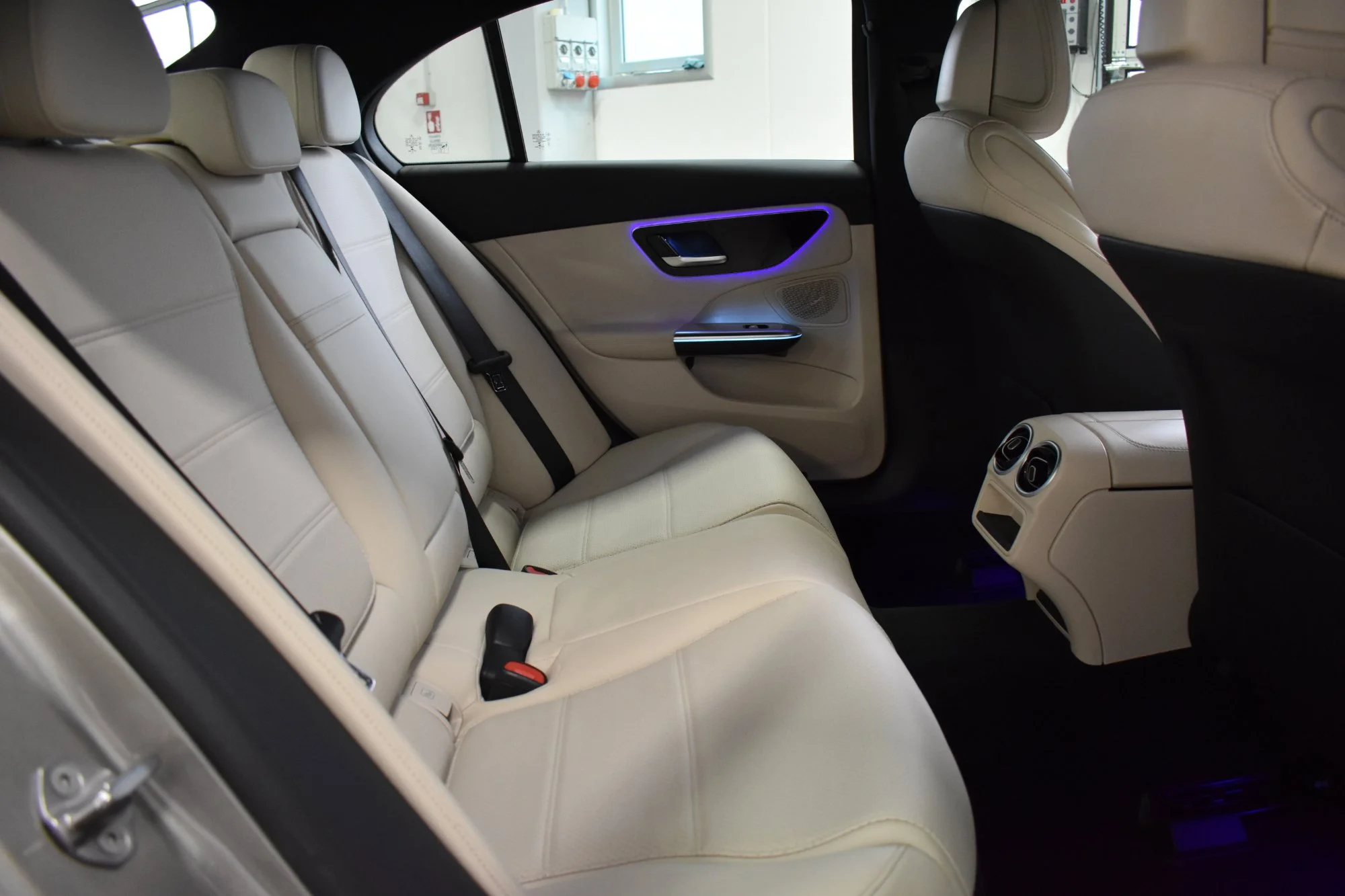 Mercedes-Benz C 200d Sport - Hybrid - Automatic - 163 hp - 35.615 km