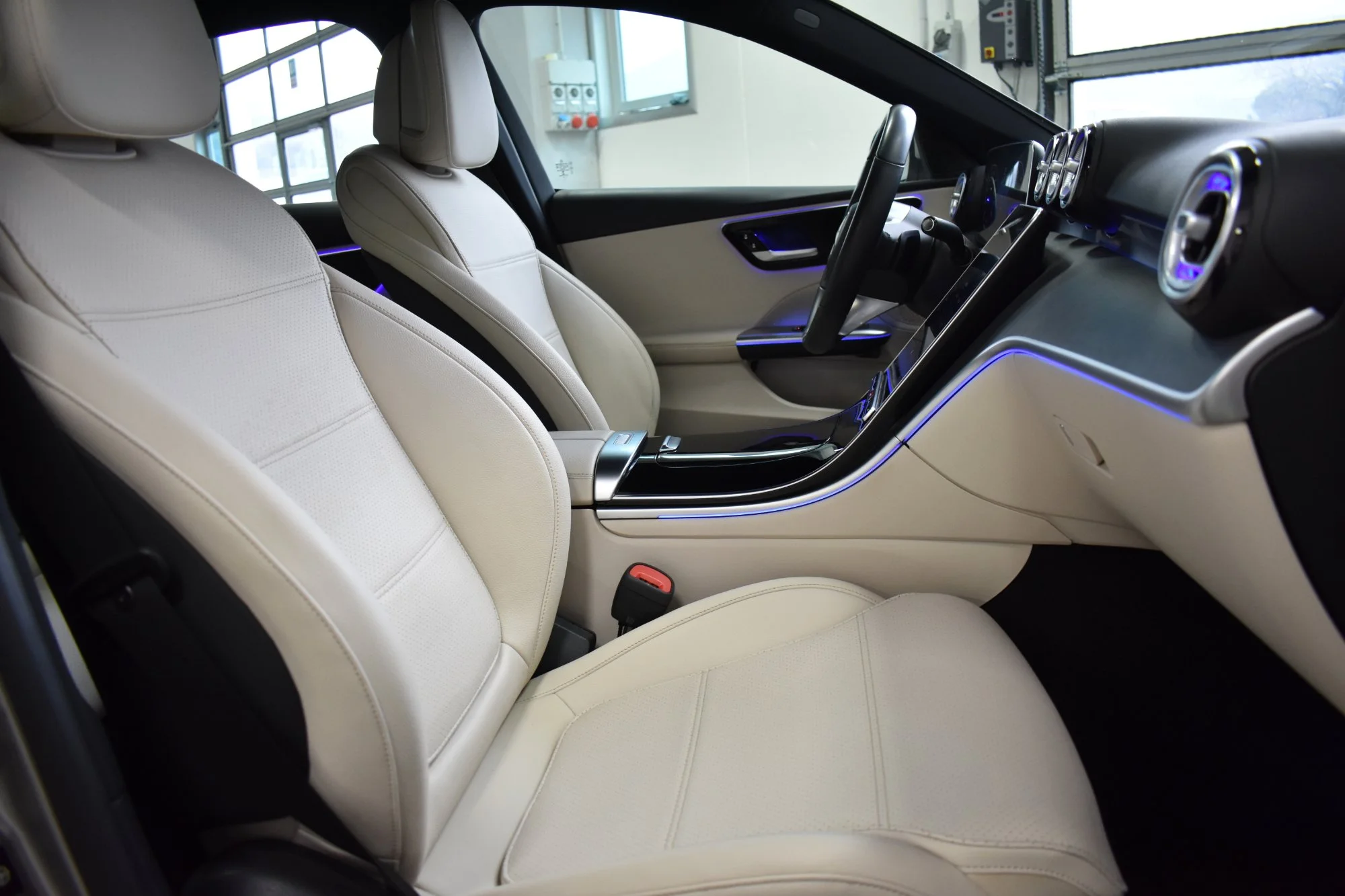 Mercedes-Benz C 200d Sport - Hybrid - Automatic - 163 hp - 35.615 km