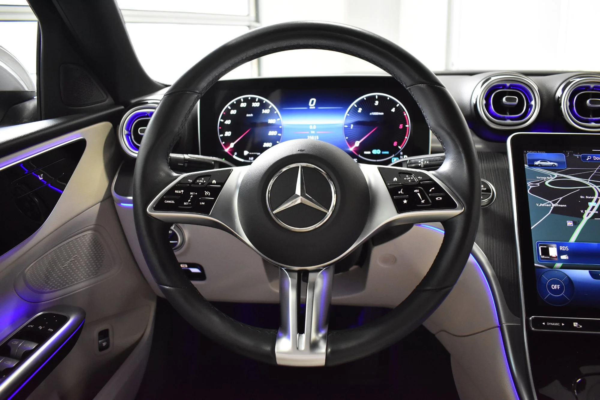 Mercedes-Benz C 200d Sport - Hybrid - Automatic - 163 hp - 35.615 km