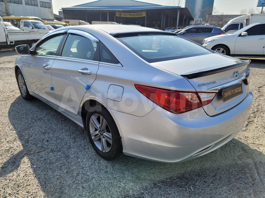 Hyundai YF Sonata 2013