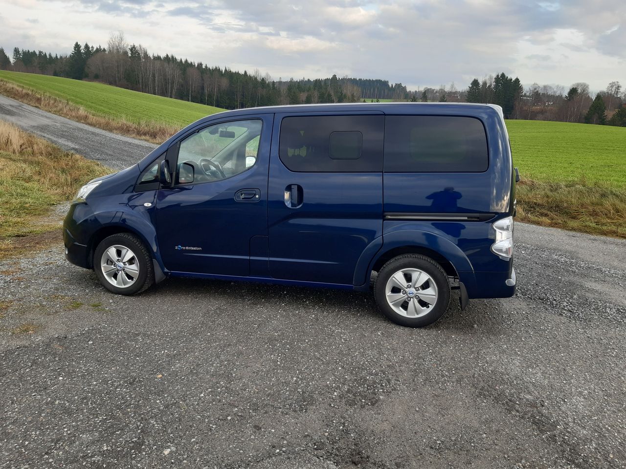 2019 Nissan e-NV 200