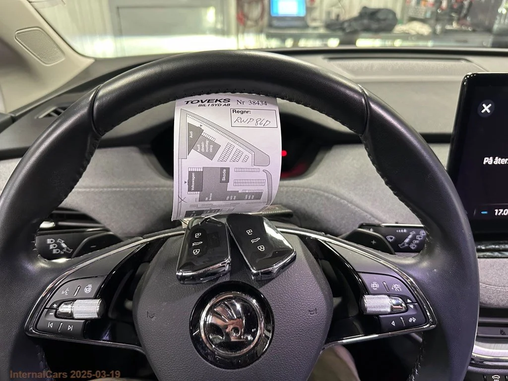 Skoda Enyaq 80 - Electric - Automatic - 204 hp - 31.100 km