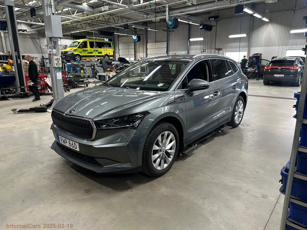 Skoda Enyaq 80 - Electric - Automatic - 204 hp - 31.100 km