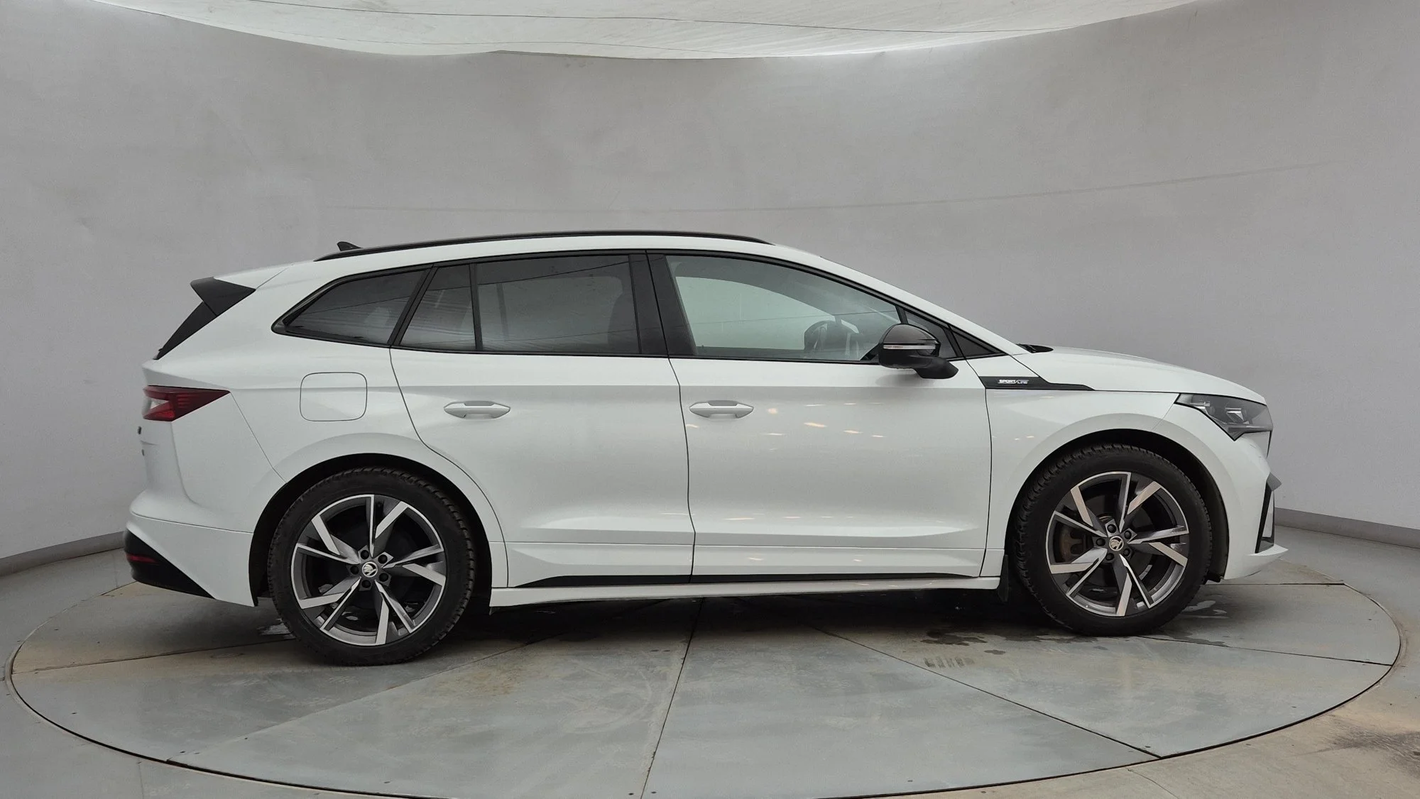 Skoda Enyaq 80 SportLine - Electric - Automatic - 204 hp - 55.225 km