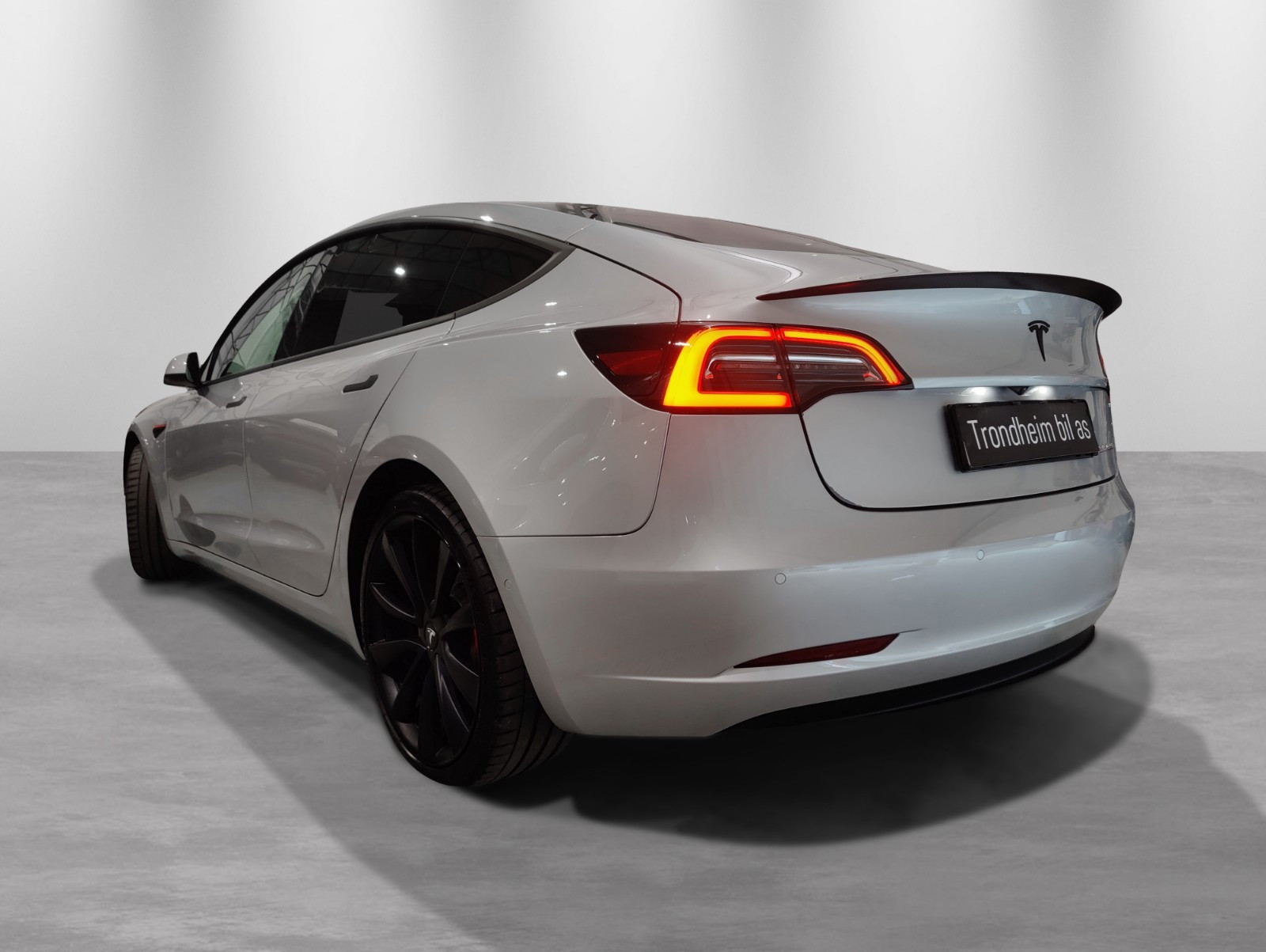 Tesla Model 3 2019