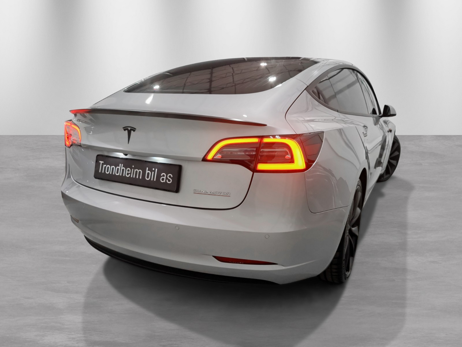 Tesla Model 3 2019