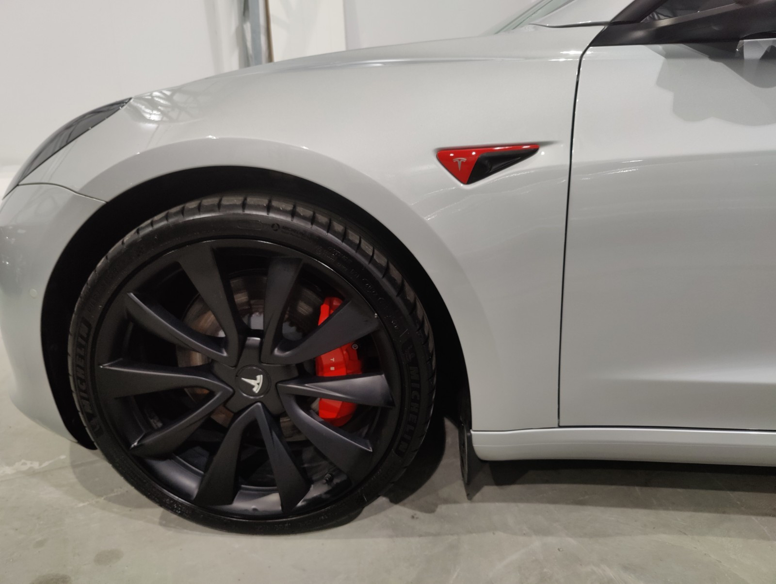 Tesla Model 3 2019