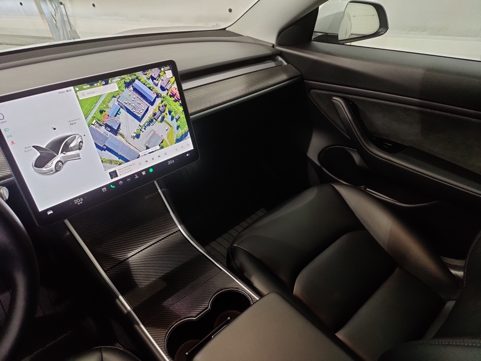 Tesla Model 3 2019