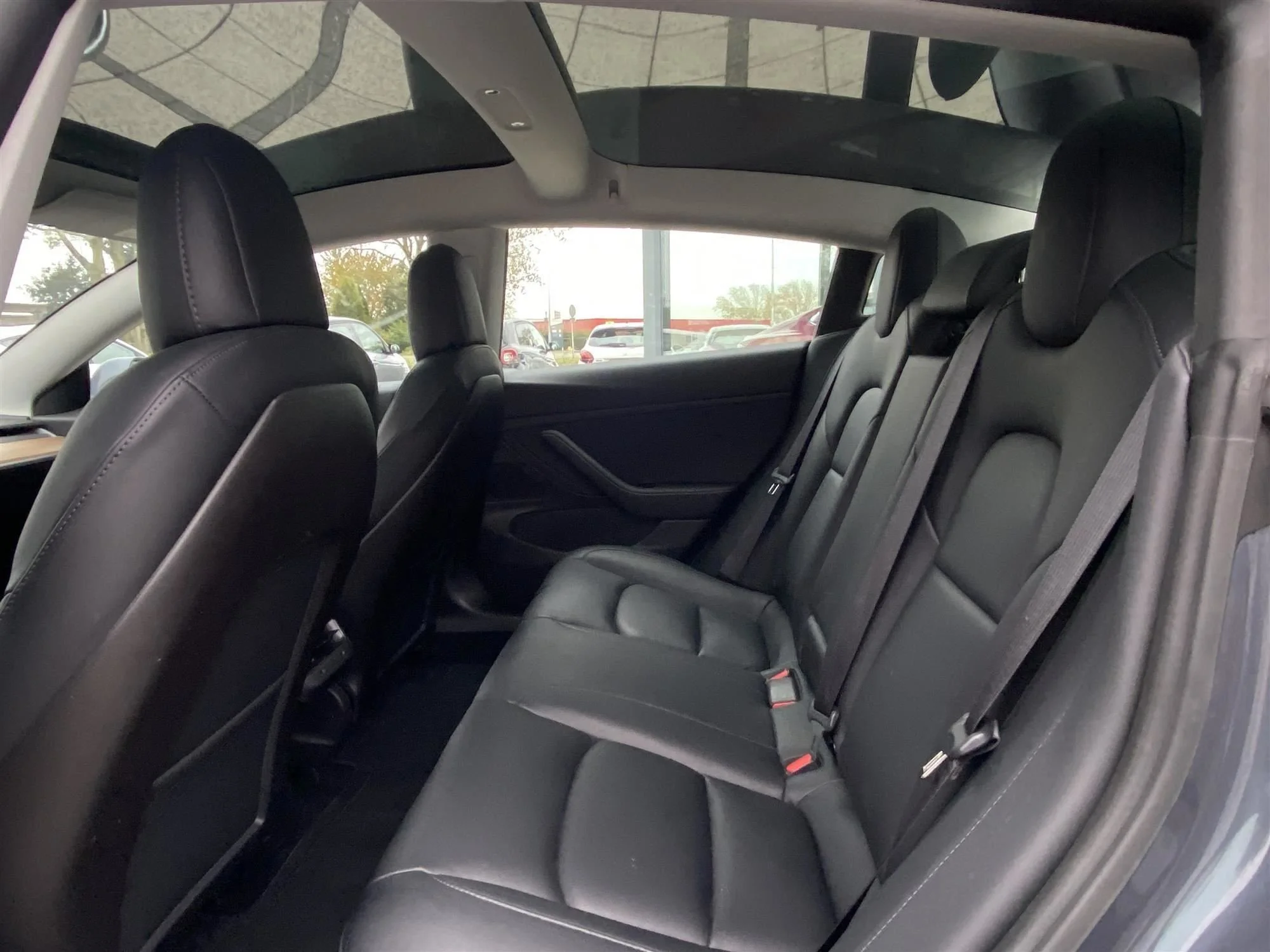 Tesla Model 3 Long Range 75 kWh - AWD - Electric - Automatic - 351 hp - 150.212 km