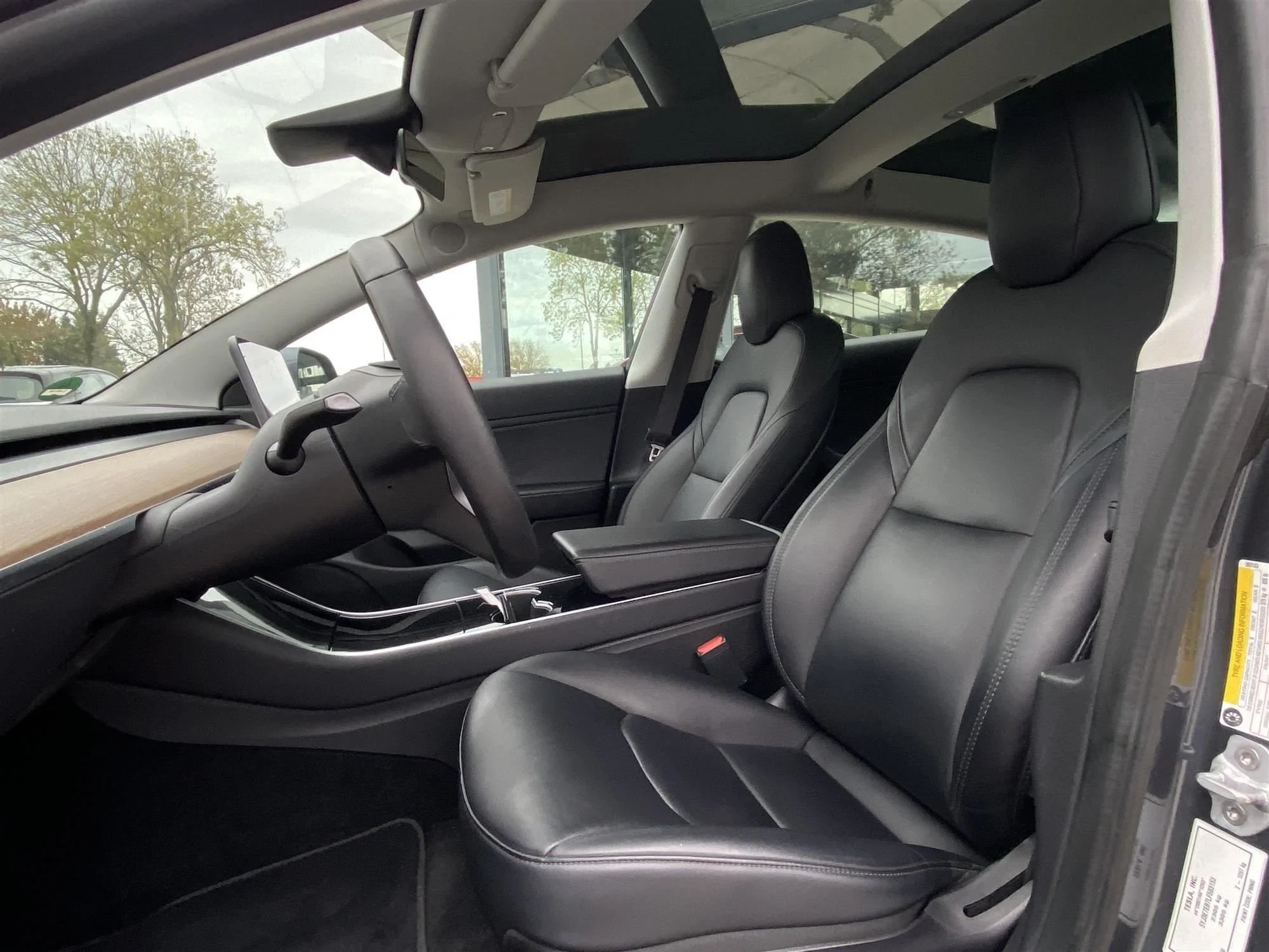Tesla Model 3 Long Range 75 kWh - AWD - Electric - Automatic - 351 hp - 150.212 km