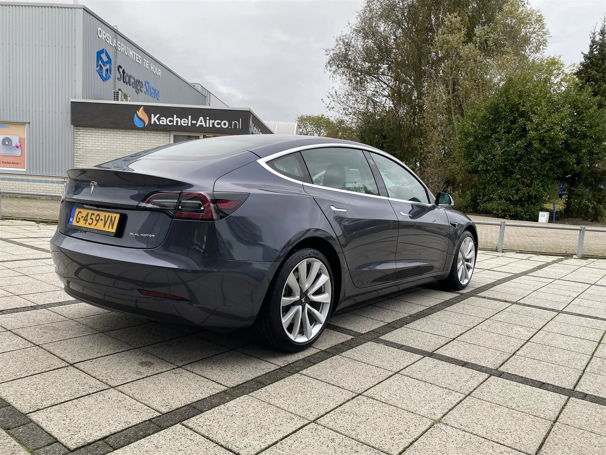 Tesla Model 3 Long Range 75 kWh - AWD - Electric - Automatic - 351 hp - 150.212 km