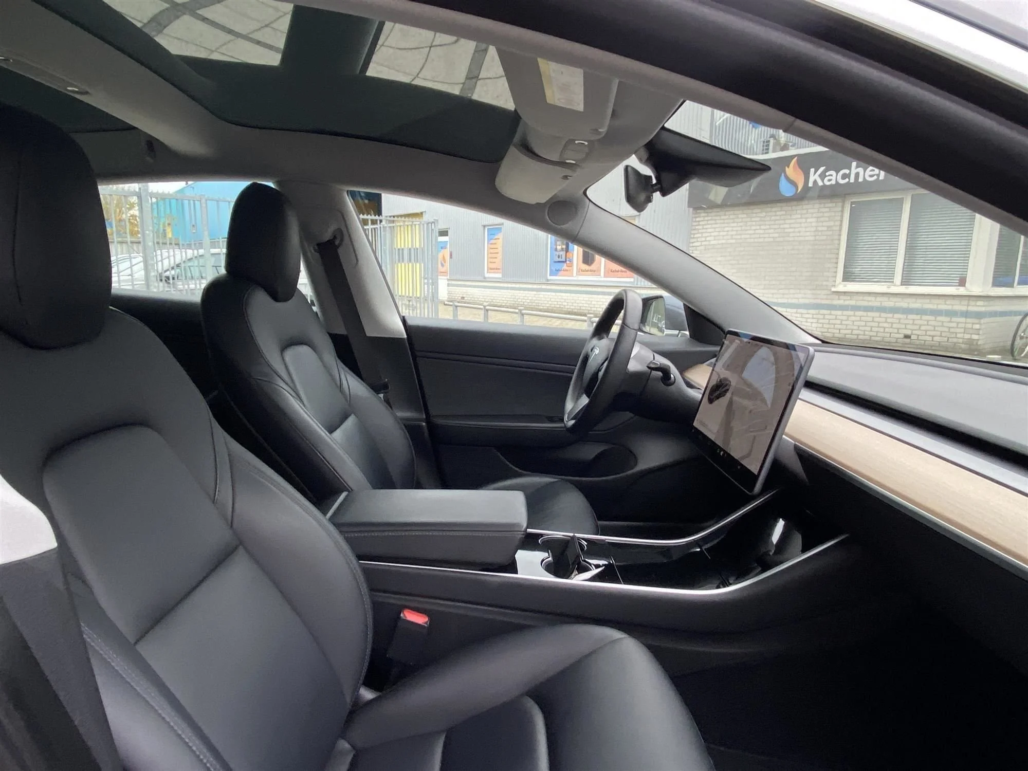 Tesla Model 3 Long Range 75 kWh - AWD - Electric - Automatic - 351 hp - 150.212 km