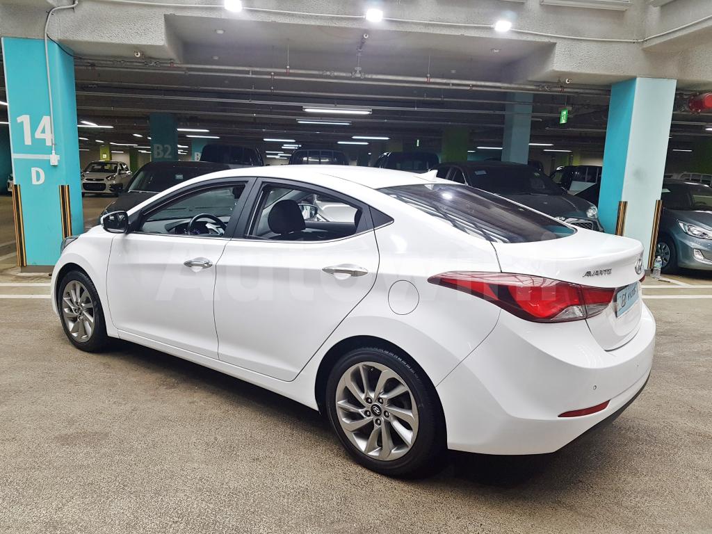 Hyundai Avante 2015