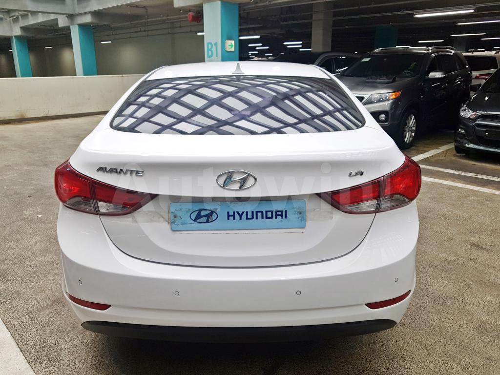 Hyundai Avante 2015