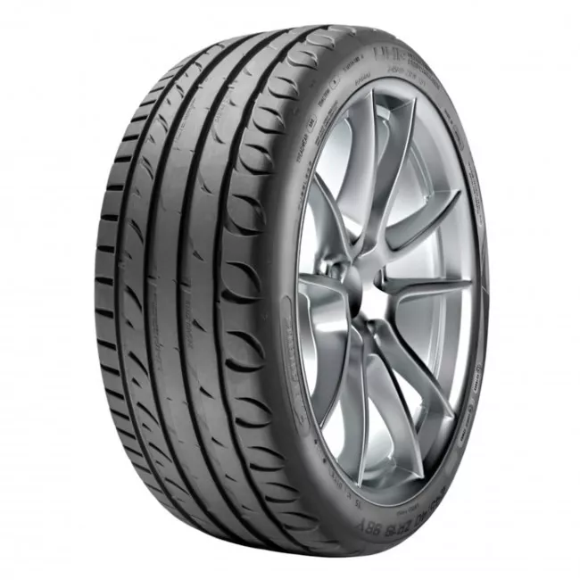 Шина Tigar Ultra High Perfomance 235/40R18 95Y XL Шина Tigar Ultra High Perfomance 235/40R18 95Y XL