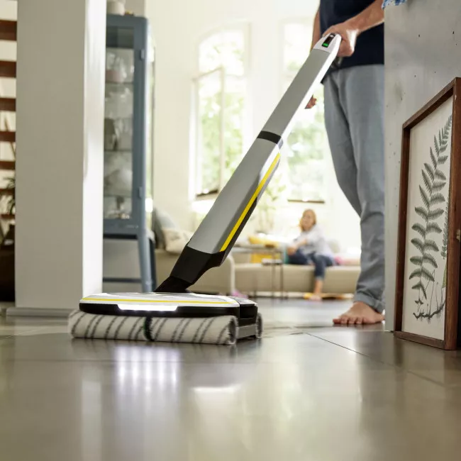 Пилосос ручний Karcher FC 7 Cordless Premium White (1.055-760.0)