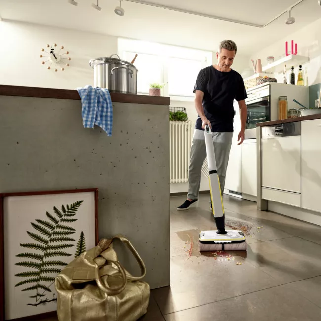 Пилосос ручний Karcher FC 7 Cordless Premium White (1.055-760.0)