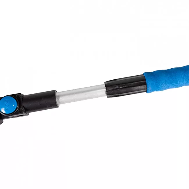 Щетка автомобильная MASTER TOOL телескопическая со скребком и водосгоном (84-0005)