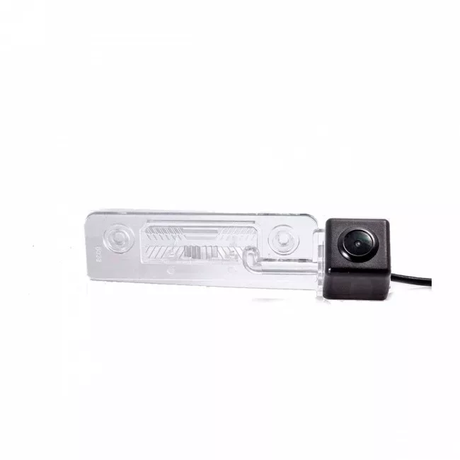 Камера заднего вида Fighter CS-CCD+FM-17 (VW/Skoda/Seat)(36073525)