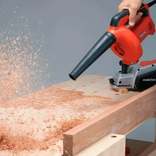 Воздуходувка Makita M4000